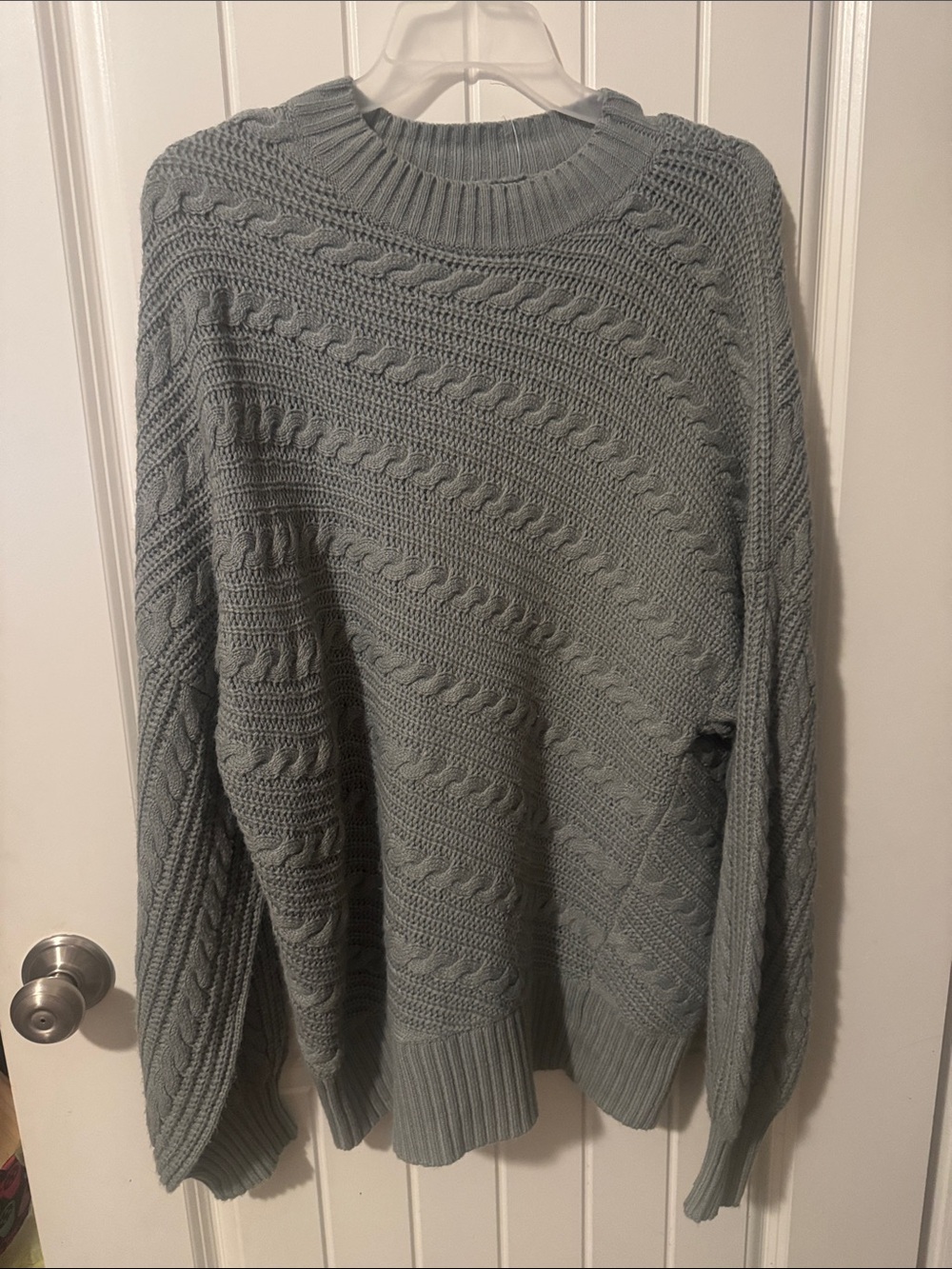 Women’s Crewneck Cable Knit Sweater - Light Gray